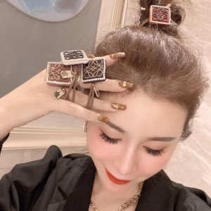 人気 新作 ヘアアクセサリー ブランドの人気 レディース 人気 芸能人愛用 [#hair0114674]