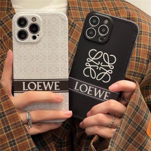 【2022新作】 人気新品 LOEWE / ロエベ ケース iPhone 14/14 Pro/14 Pro Max/13/13 Pro/13 Pro Max/12/12 Pro/12 Pro Max/11 PRO/MAX/XS ケース ファッション ブランド PUレザー素材男女兼用[#case2022012115]