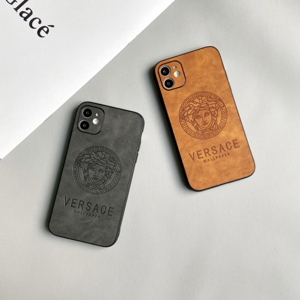 【Versace】 贅沢 ブランド ヴェルサーチ iPhone 13 mini/13 Pro/13 Pro Max/12 Mini/12 Pro/12 Pro Max/11/XS/8/7/6 ケース 芸能人愛用[#case20210409]