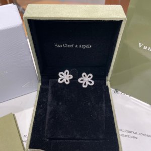 人気 新作 ブランド Van Cleef & Arpels / ヴァンクリーフ&アーペル ピアス レディース 芸能人愛用 [#vcaear0011]