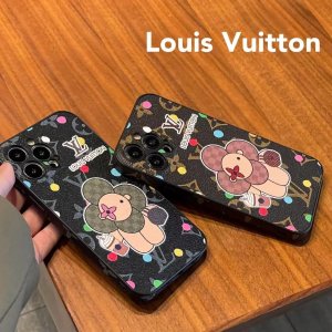 大人気 贅沢 ブランド LOUIS VUITTON / ルイヴィトン iPhone 15/15 Pro/15 Pro Max/14 Pro/14 Pro Max/13/13 Pro/13 Pro Max/12/12 Pro/12 Pro Max/11 ケース 芸能人愛用[#case2023120111]