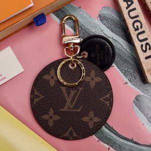 LOUIS VUITTON (ルイ・ヴィトン) LV ロゴ モノグラム アニマル チャーム キーホルダー キーリング 飾り 鞄飾り 芸能人愛用 財布飾り プレゼント勧め 海外通販 送料無料[#11146]