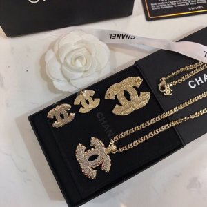 人気 新作 ブランド CHANEL / シャネル ピアス レディース 芸能人愛用 [#earcha7]