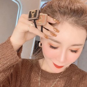 可愛い 新作 ヘアアクセサリー ブランドの人気 レディース 人気 芸能人愛用 [#hair0114612]