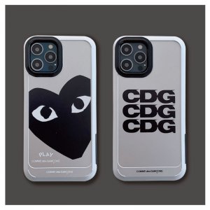 【2023新作】人気 ブランド コムデギャルソン CDG PLAY 携帯電話 ケース iPhone 14/14 Plus/14 Pro/14 Pro Max/13/13 Pro/13 Pro Max/12/12 Pro/12 Pro Max/11 PRO MAX スマホケース [#case202302037]