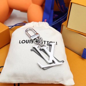 人気 LOUIS VUITTON キーリング LV ロゴ チャーム・ツイスト ルイ・ヴィトン モノグラム シグネチャーのデザイン 送料無料[#case202203309]