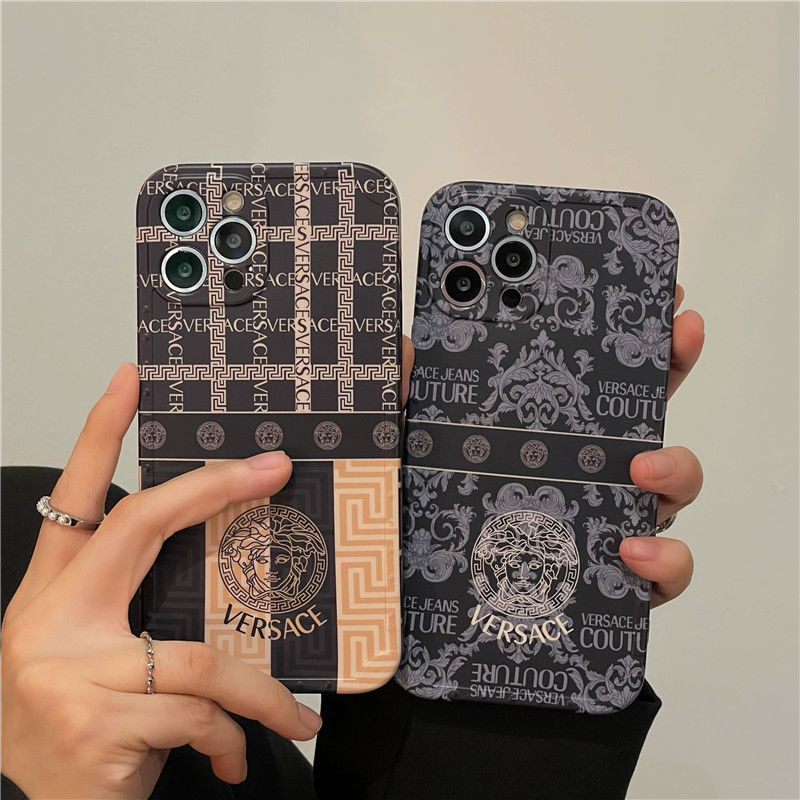 【Versace】 贅沢 ブランド ヴェルサーチ iPhone 13/13 Pro/13 Pro Max/12/12 Pro/12 Pro Max/11/XS/8/7/6 ケース 芸能人愛用[#case20210409]