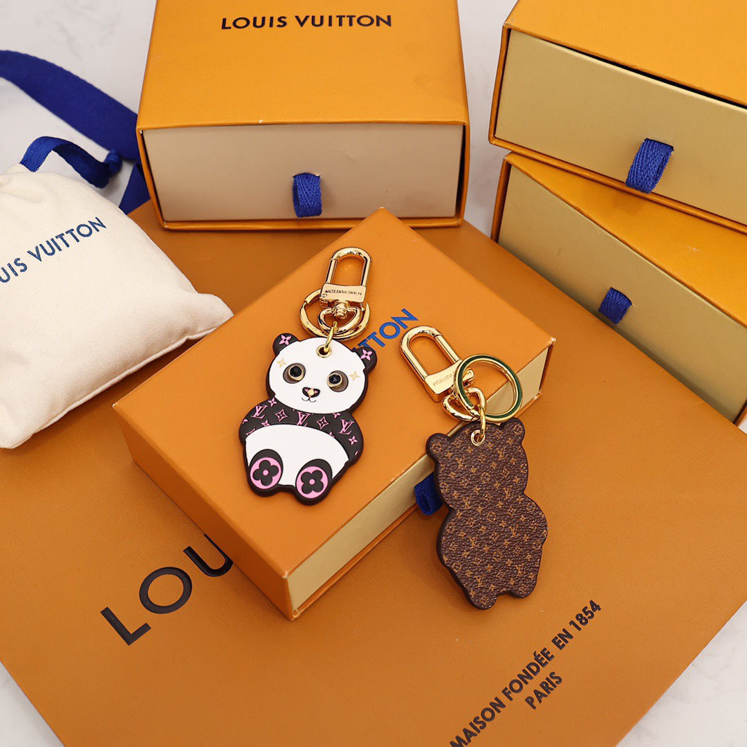 人気 LOUIS VUITTON パンダ キーリング チャーム ルイ・ヴィトン モノグラム ファッション 送料無料[#case2023031415]