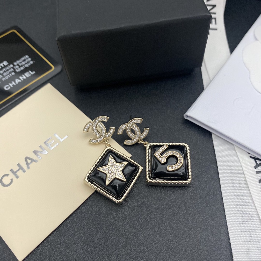 人気 新作 ブランド CHANEL / シャネル ピアス レディース 芸能人愛用 [#earcha2]