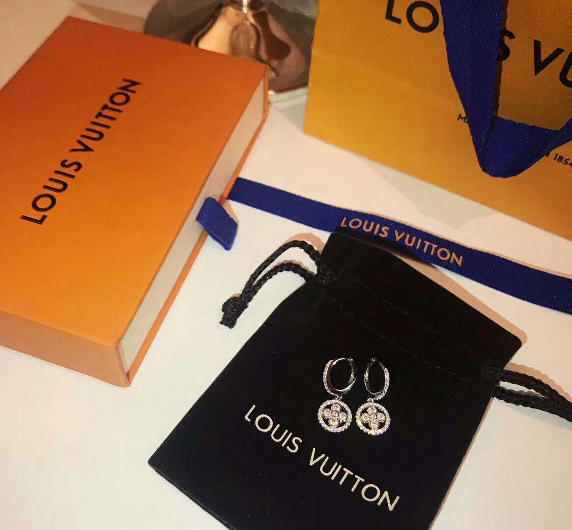 人気 新作 ブランド LOUIS VUITTON / ルイヴィトン ピアス レディース 芸能人愛用 [#lvear001]