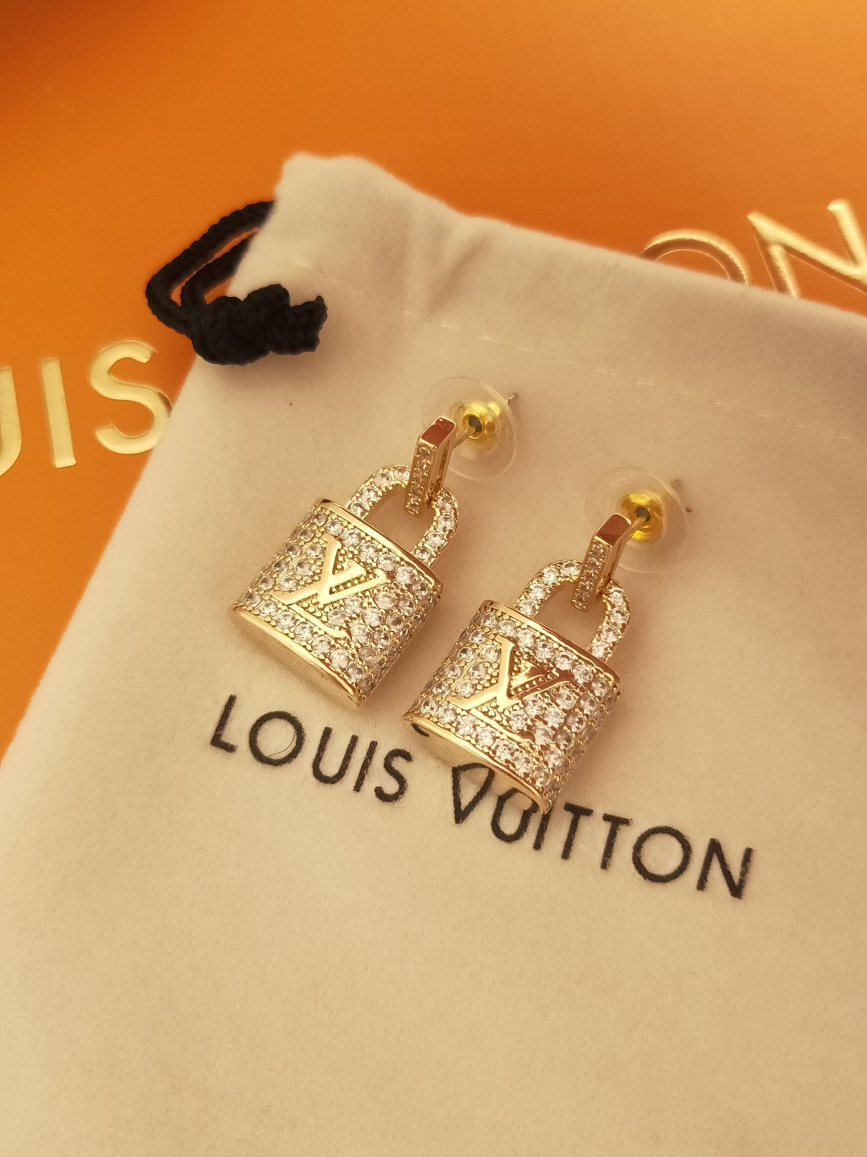 送料無料 新作 ピアス ブランド LOUIS VUITTON / ルイヴィトン 人気 レディース 芸能人愛用 [#lvear0051]